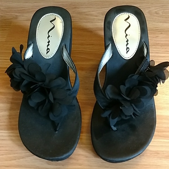 Nina Shoes - Black wedge sandals